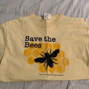 🌞Comfort Colors, Save the Bees shirt, size M🌞